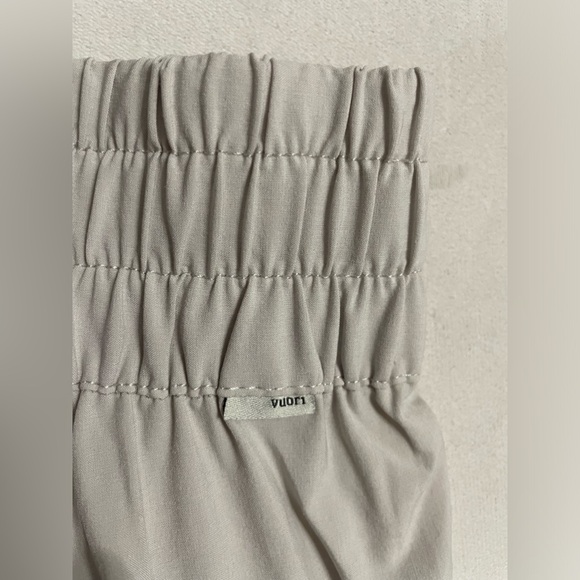 NEW Vuori Villa Cargo Joggers Suede Color Suze L - Picture 11 of 11